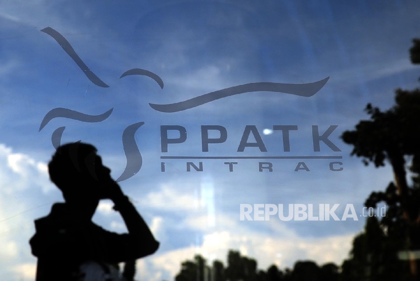 Kepanikan Mahasiswi Ingin Bayar UKT Rekening Diblokir dan Kegeraman Mahfud MD ke PPATK