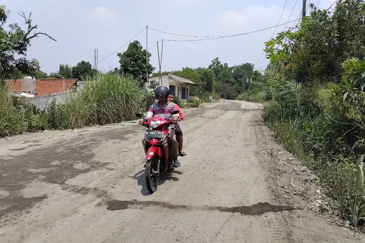 Meriahkan HUT RI ke-80, Siswa SDN Leuwiranji 03 Jalan Sehat
