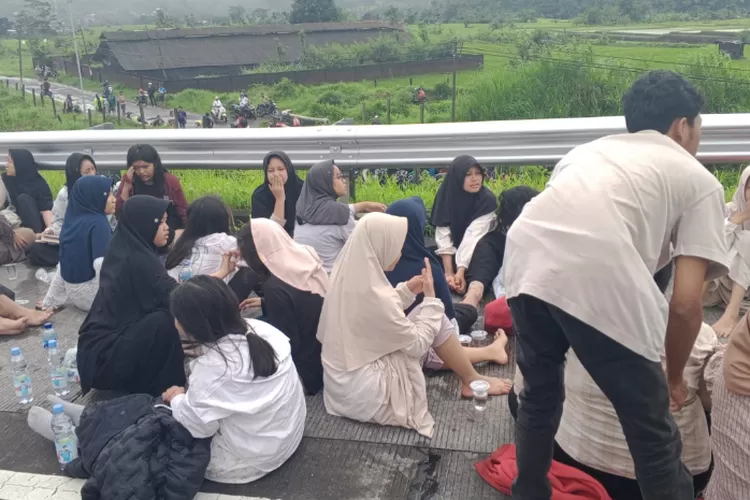 Disdik Kabupaten Bogor Datangi SDN Cipinang 02 Rumpin untuk Periksa Atap Kelas Rusak