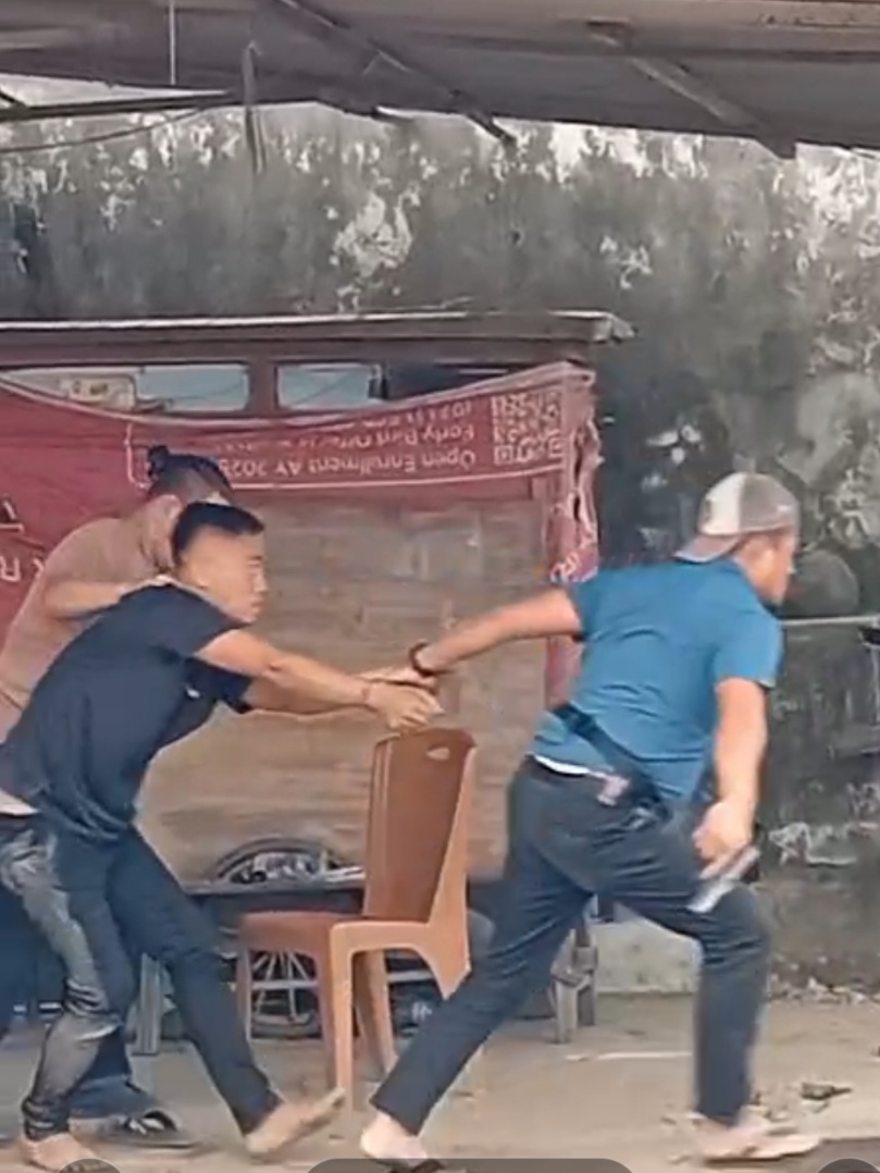 Viral Kakak Adik di Bogor Gantian Seragam-Sepatu, Eksis Cerita Haru di Baliknya