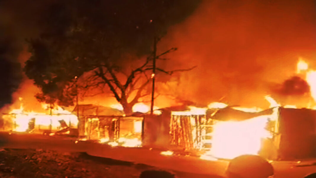 10 Kios di Cilendek Barat Ludes Terbakar