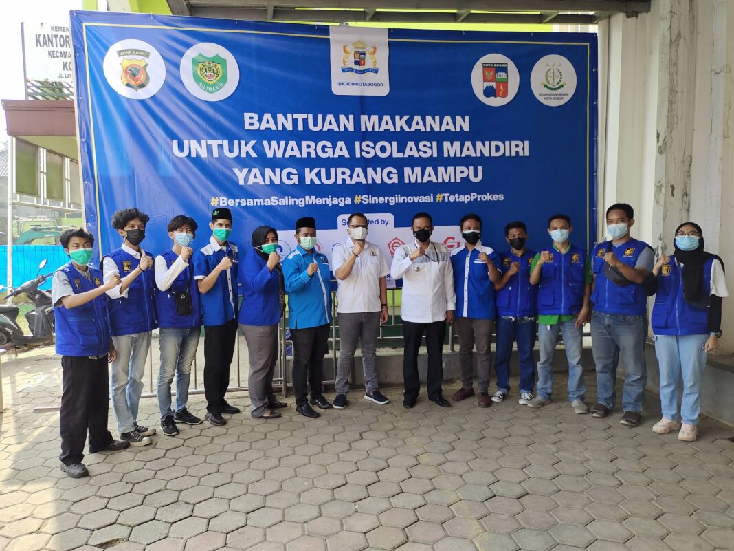 Desy Yanthi Utami Berikan Sembako dan Dukung Program Kesehatan Masyarakat