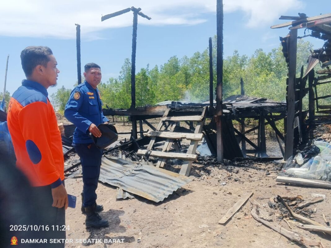Diduga Konsleting Listrik, 1 Unit Rumah Penduduk di Sukaraja Hangus