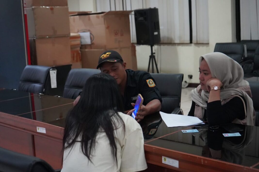 Razia ke Cibinong dan Citeureup, Satpol PP Kabupaten Bogor Amankan 203 Botol Miras