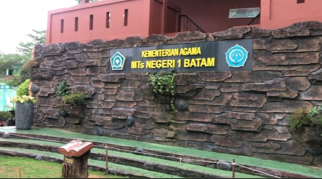 Siswi SMAN 1 Gunungsitoli Masih Dilarang Ujian karena Belum Bayar Sumbangan