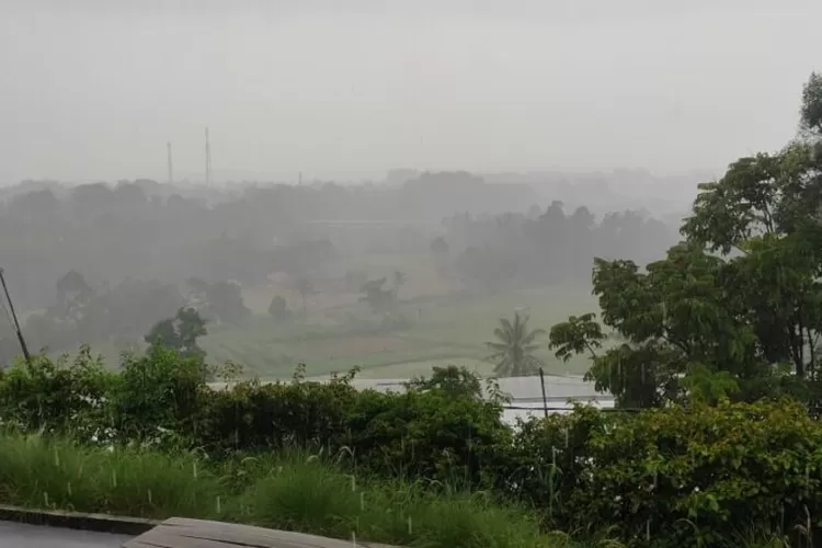 Hujan Deras Guyur Kota Bogor