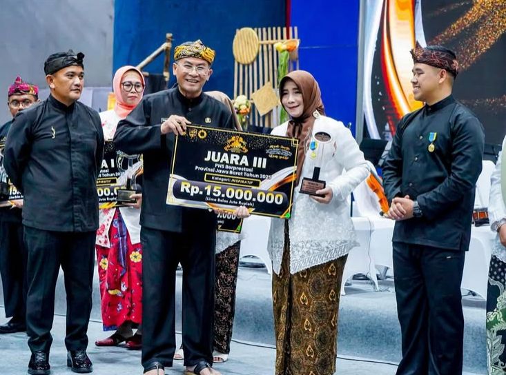 Viral Meludahi Makanan MBG, Ketua RT di Gunung Menyan Meminta Ampun