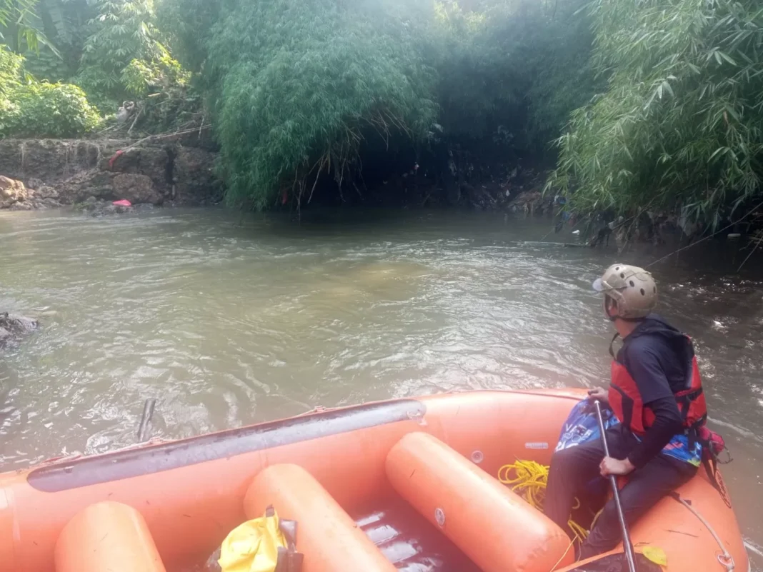 Bocah 3 Tahun Ditemukan Tewas Usai Hanyut Terbawa Arus Kali Cibinong