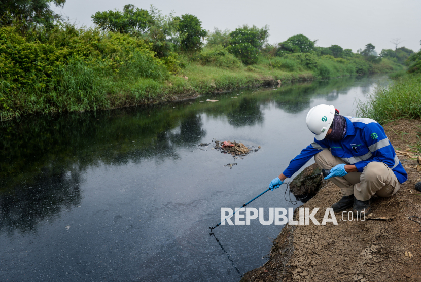 Air Lindi Sampah Cemari Lingkungan