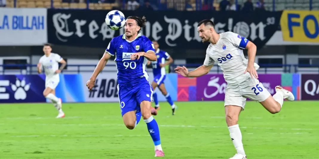 Persib Bandung Taklukkan Persis Solo di Manahan, Kokoh di Puncak Klasemen Super League